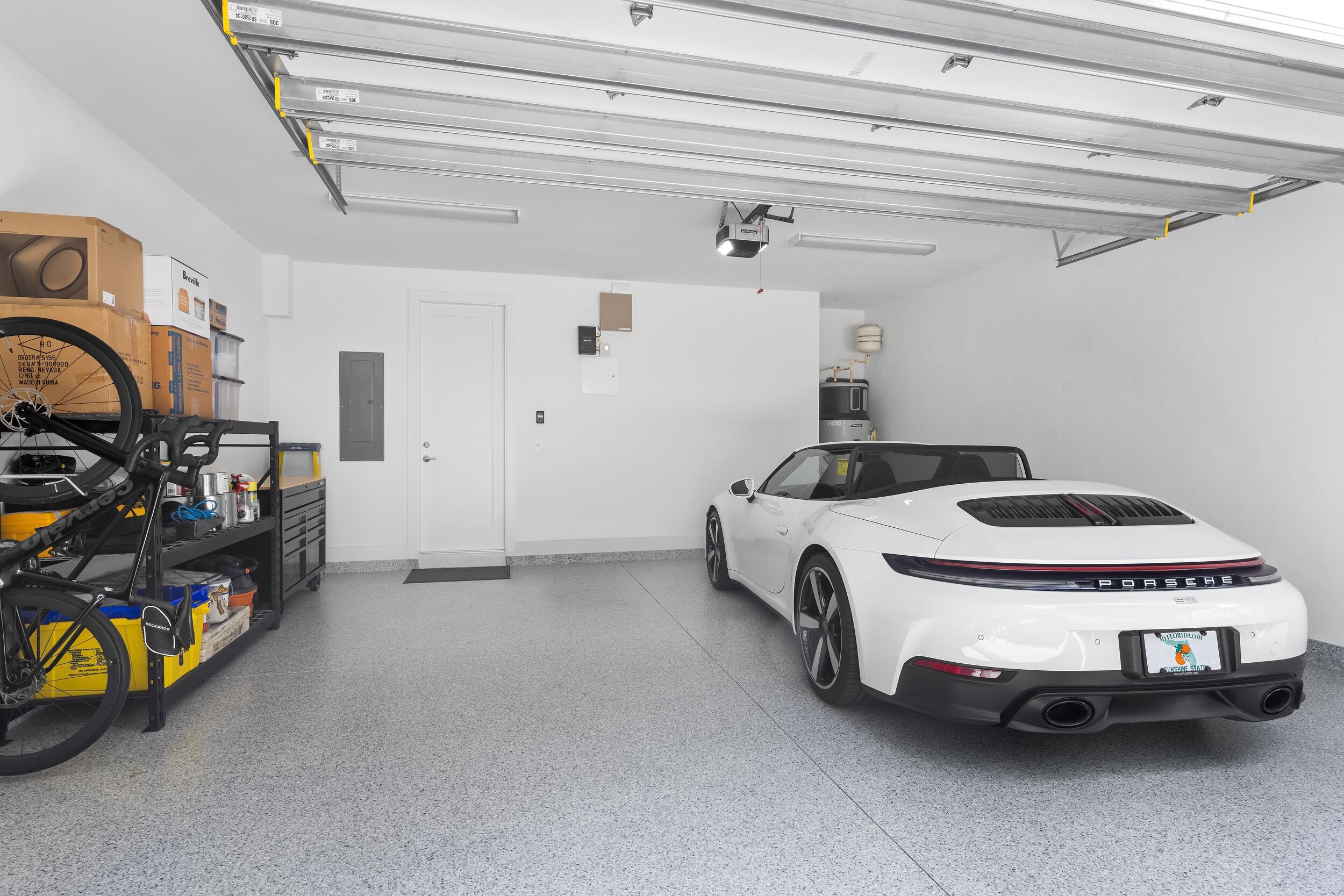 Moderne Boca - Residential