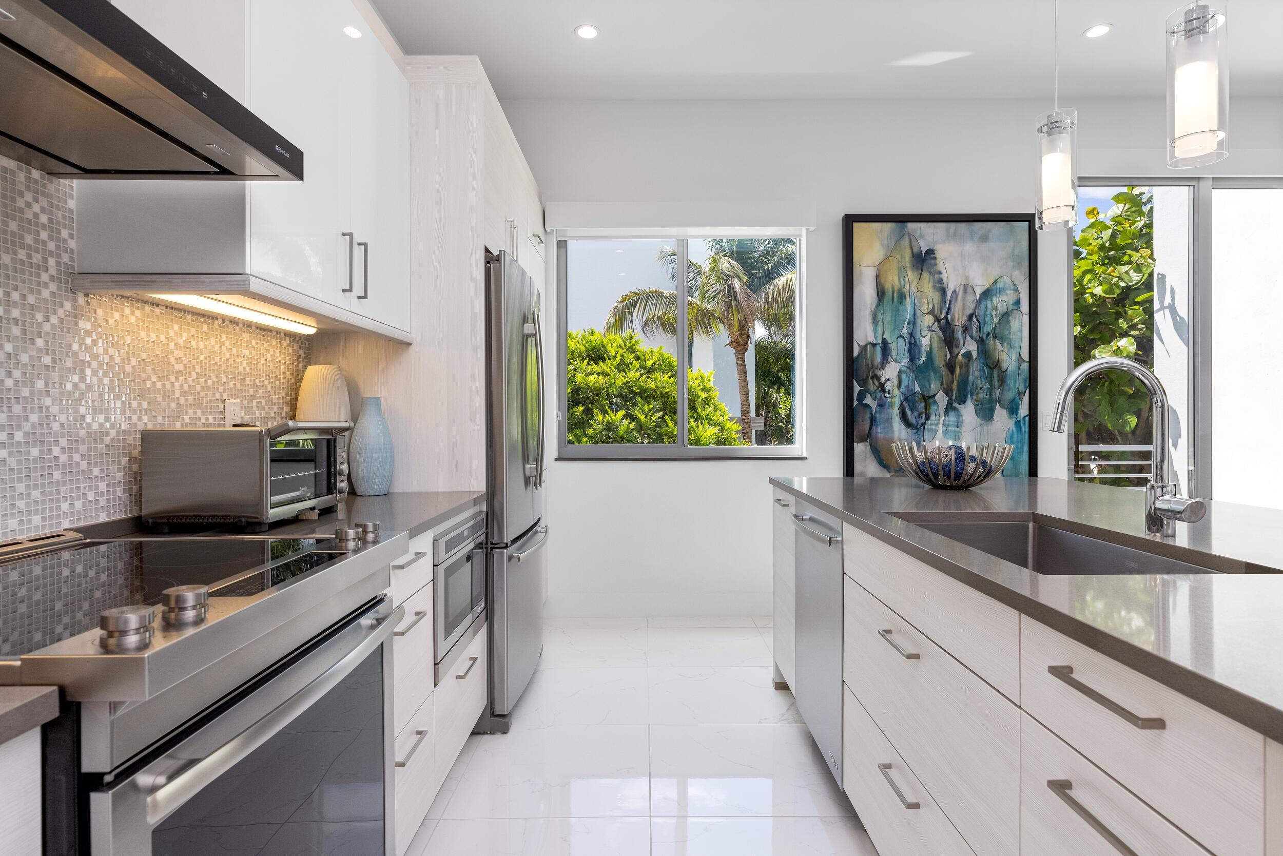 Moderne Boca - Residential