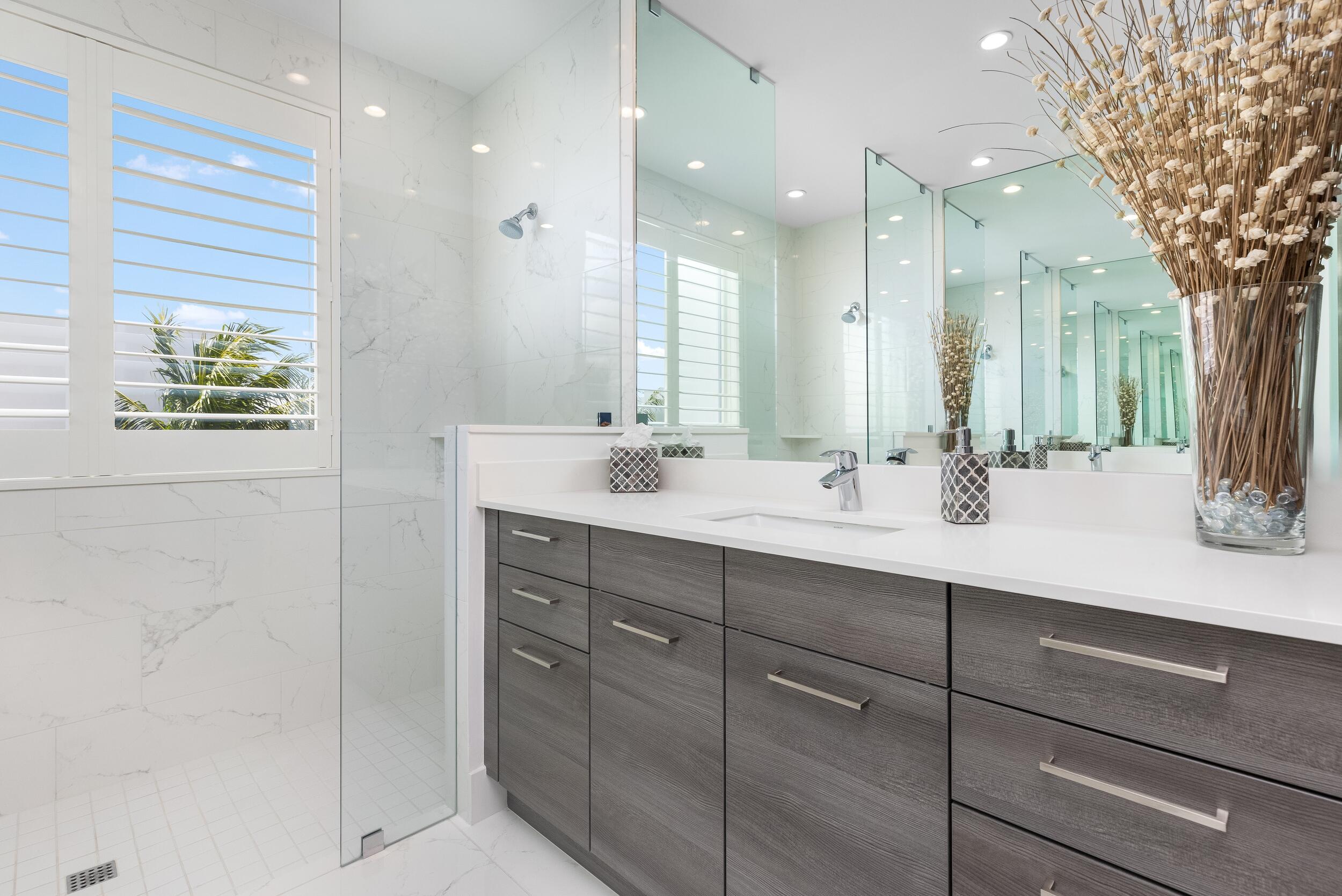 Moderne Boca - Residential