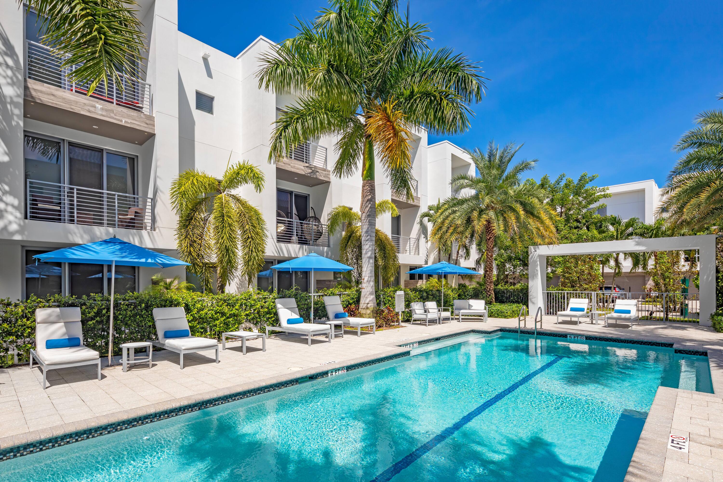 Moderne Boca - Residential