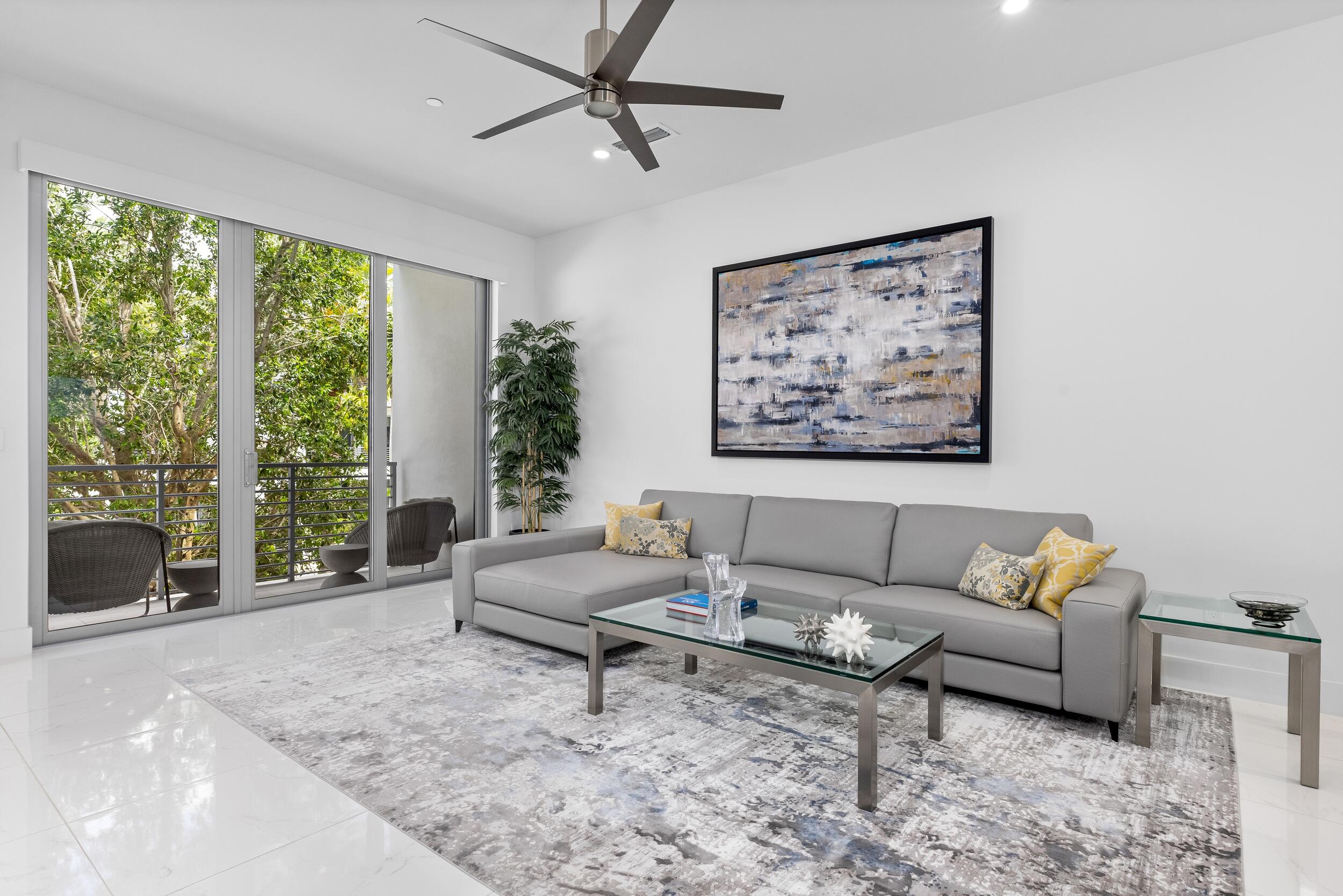 Moderne Boca - Residential