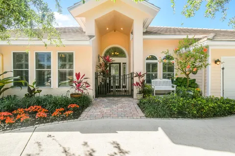 8836 SE Marina Bay Drive, Hobe Sound, FL MLS: R11080877
