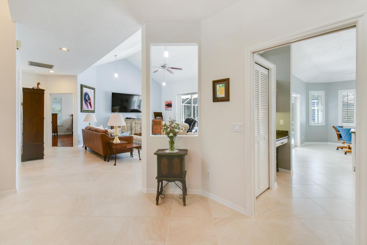 8836 SE Marina Bay Drive