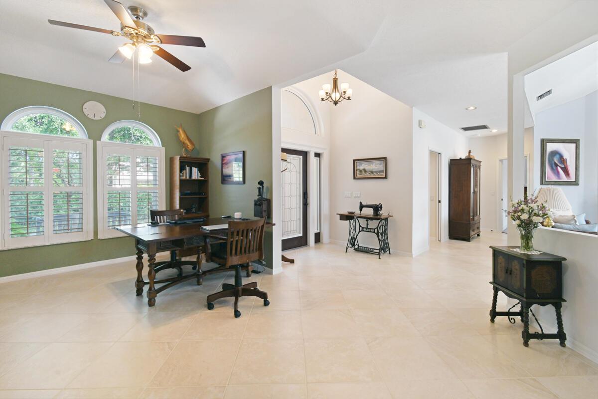 8836 SE Marina Bay Drive