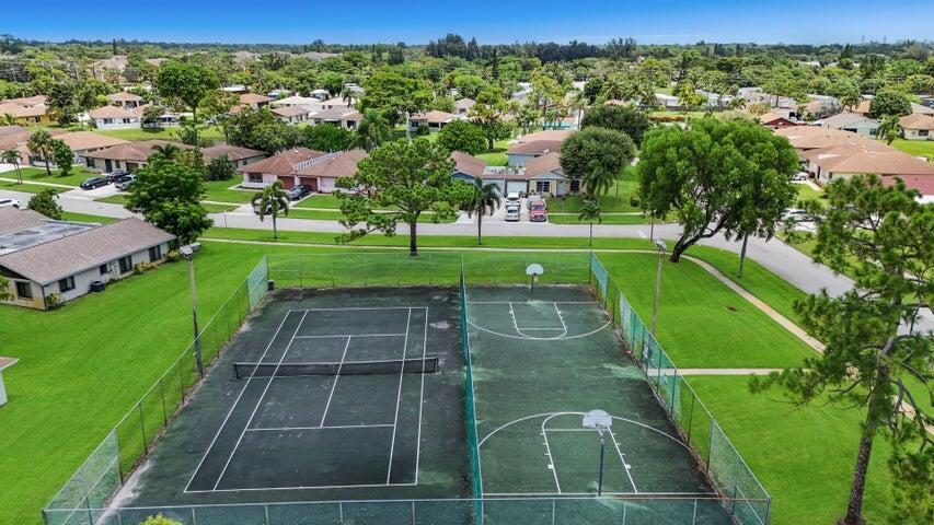 PALM HILL VILLAS UNIT THREE - Residential