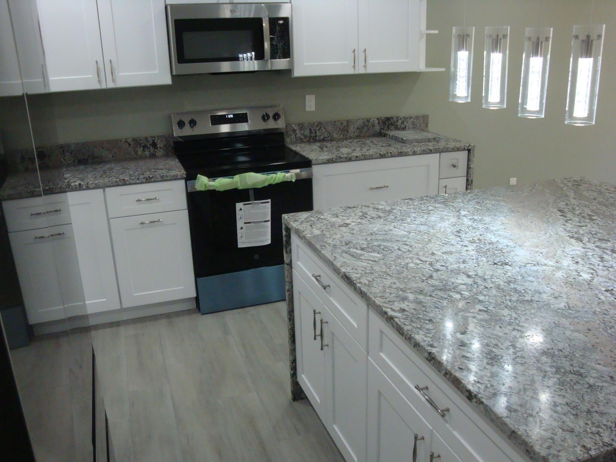 PALM HILL VILLAS UNIT THREE - Residential