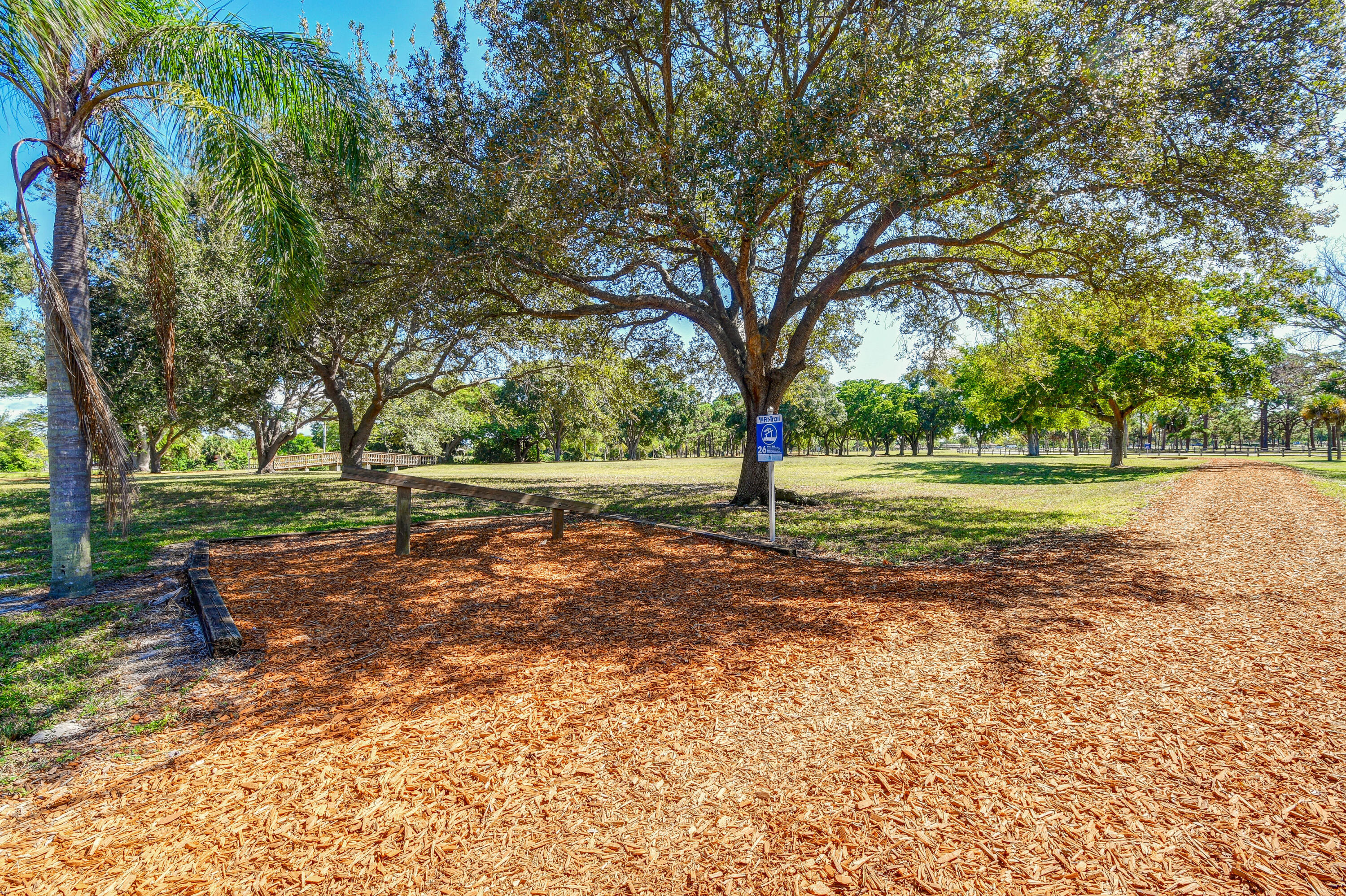 LAKESIDE POINT APT 7 CONDO - Residential