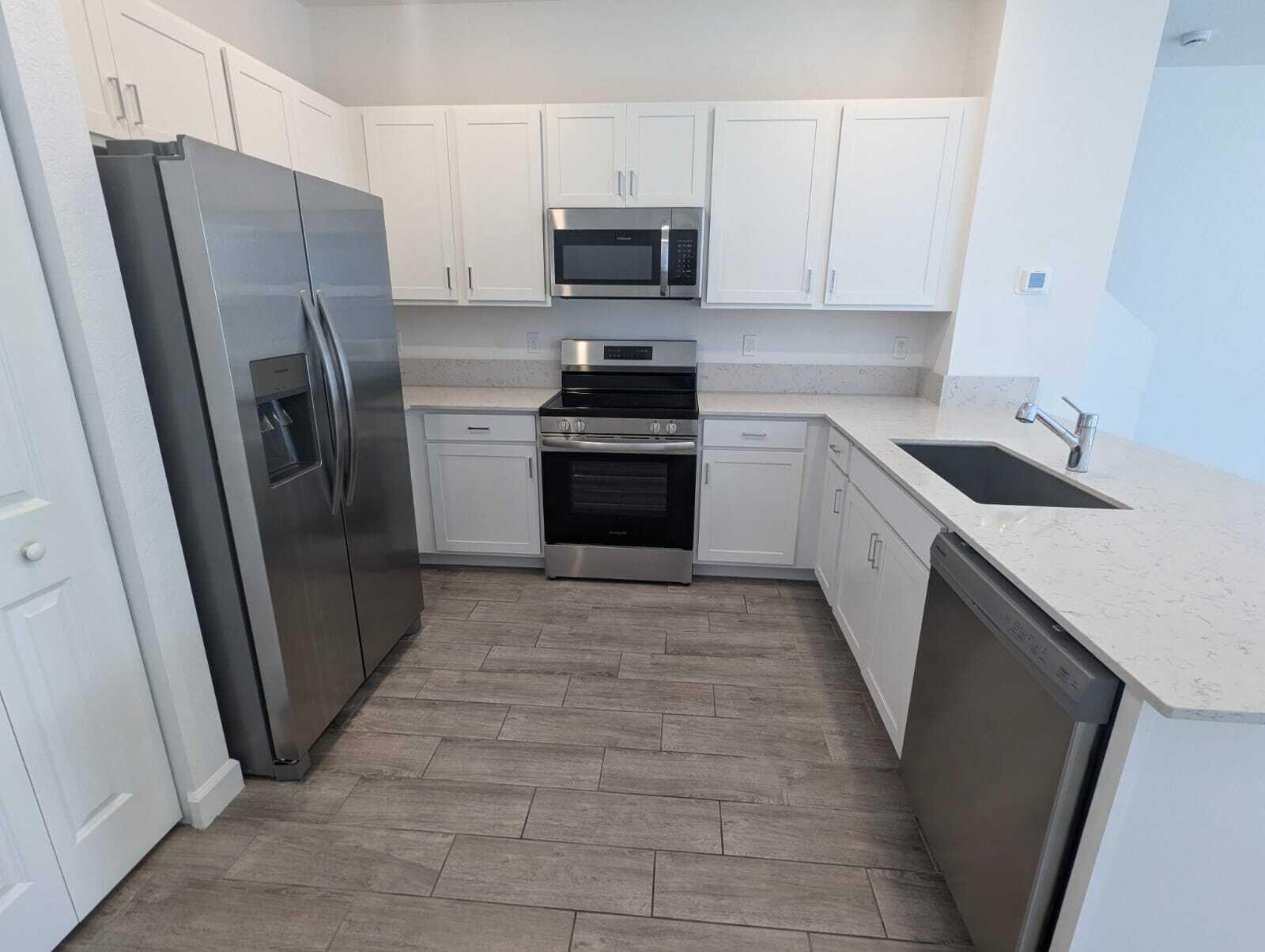 LAKESHORE AT THE FOUNTAIN - Residential Lease