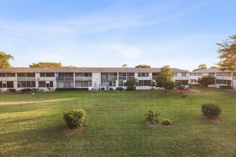 Tiny photo for 148 HASTINGS I, West Palm Beach, FL 33417 (MLS # B26090806)