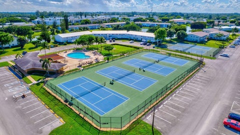 Tiny photo for 148 HASTINGS I, West Palm Beach, FL 33417 (MLS # B26090806)