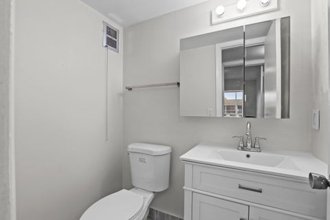 Tiny photo for 148 HASTINGS I, West Palm Beach, FL 33417 (MLS # B26090806)