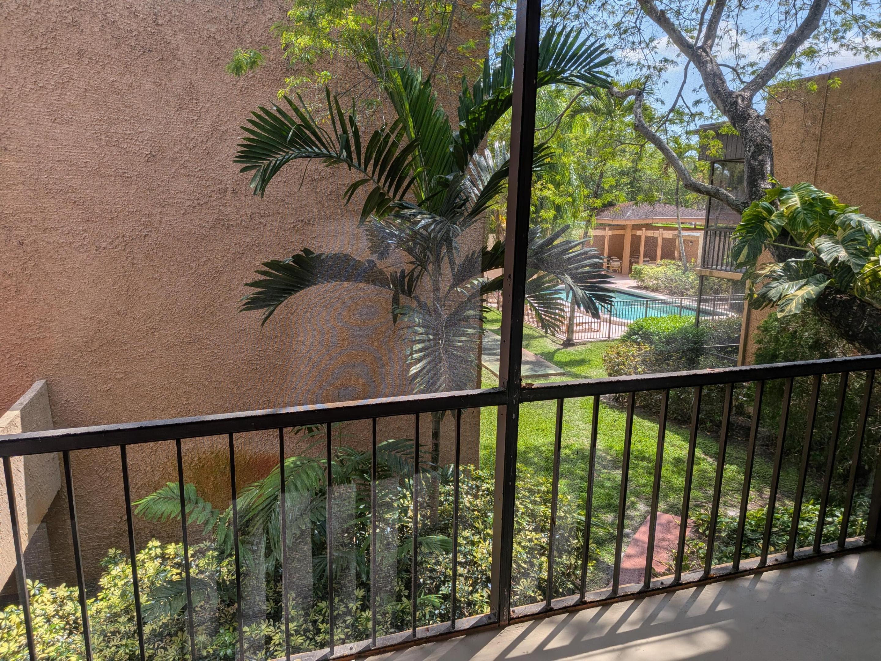 JACARANDA VILLAS NO 1 CONDO - Residential