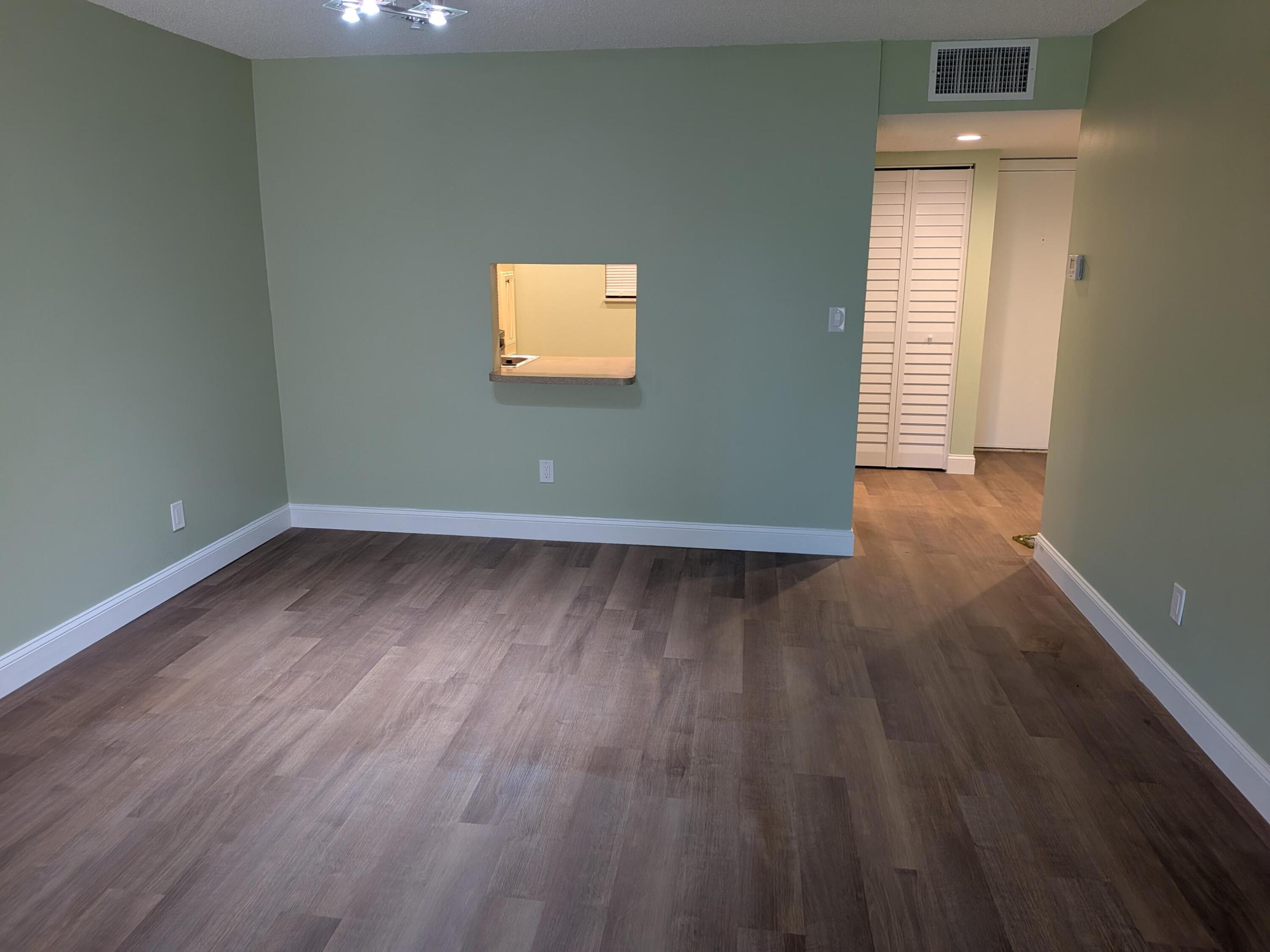 JACARANDA VILLAS NO 1 CONDO - Residential