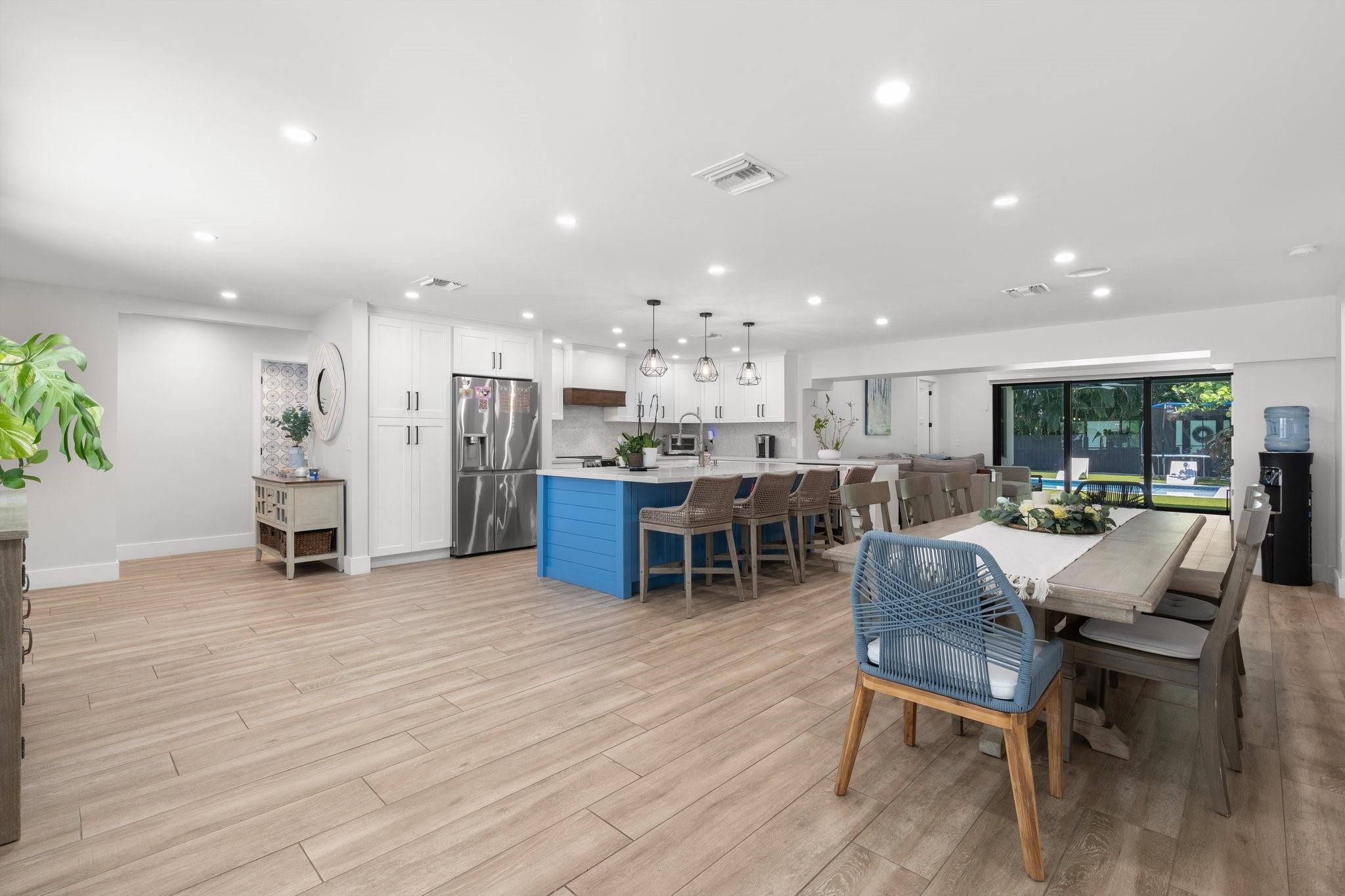 272 Codrington Dr