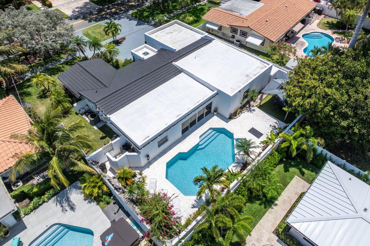 CORAL KEY VILLAS 2ND SEC - Residential