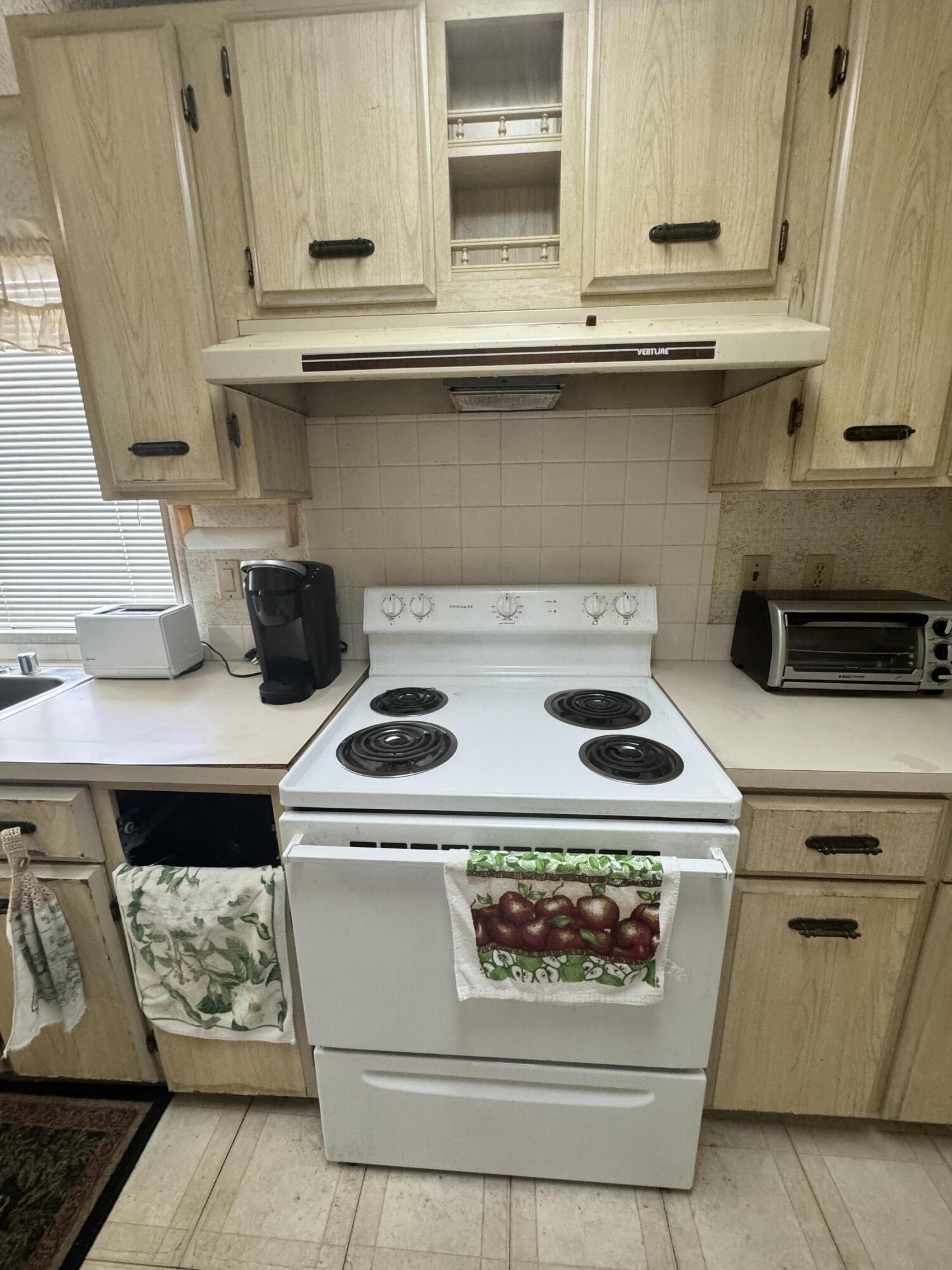 Spanish Lakes Country Club Village - Residential