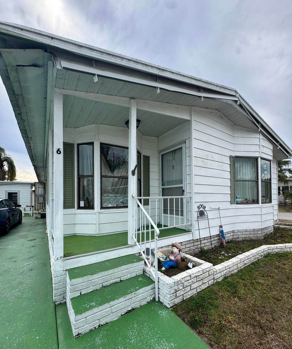 Photo of 6 La Puerta Del Norte, Fort Pierce, FL 34951 (MLS # R11163090)