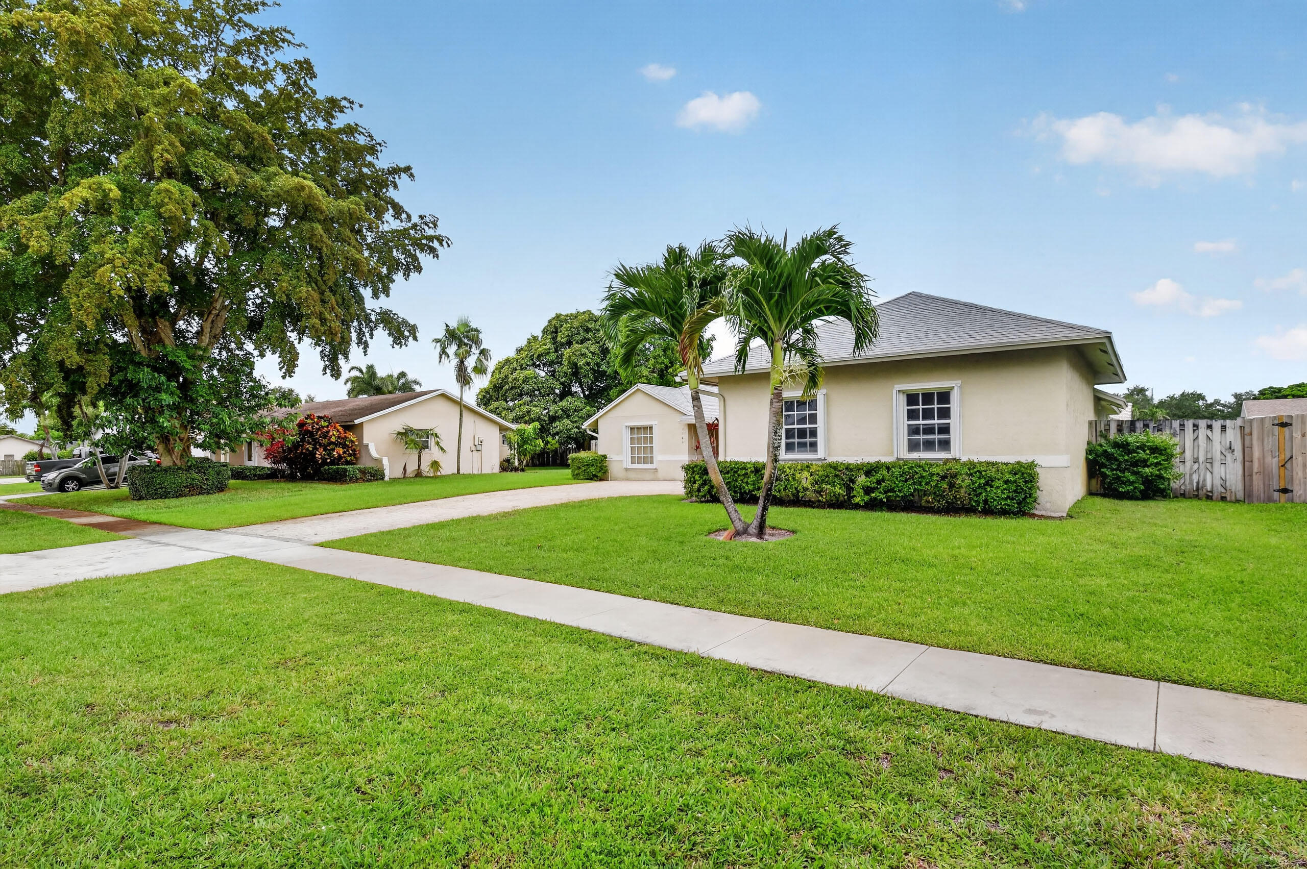 1163 Essex Drive