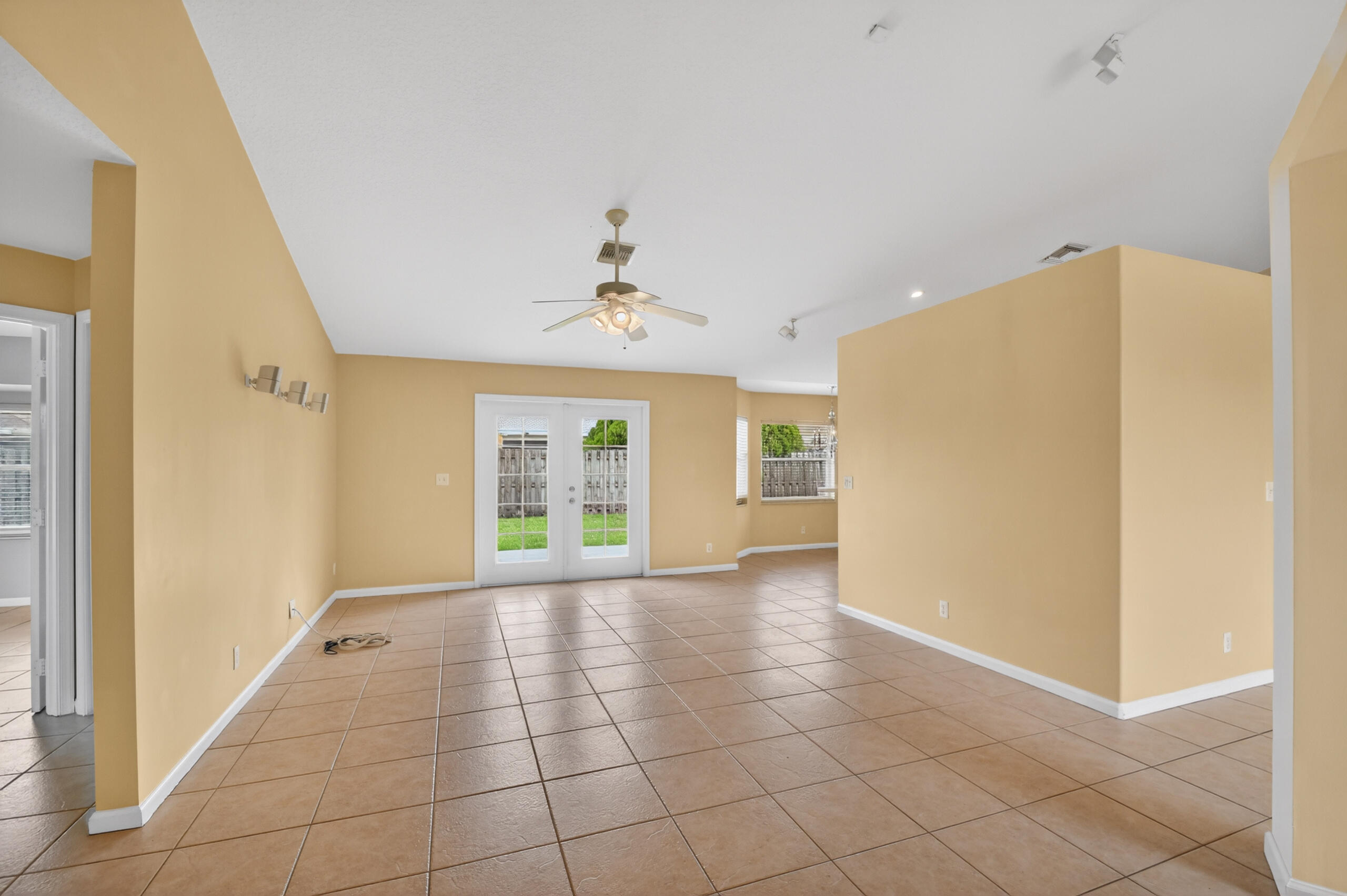1163 Essex Drive