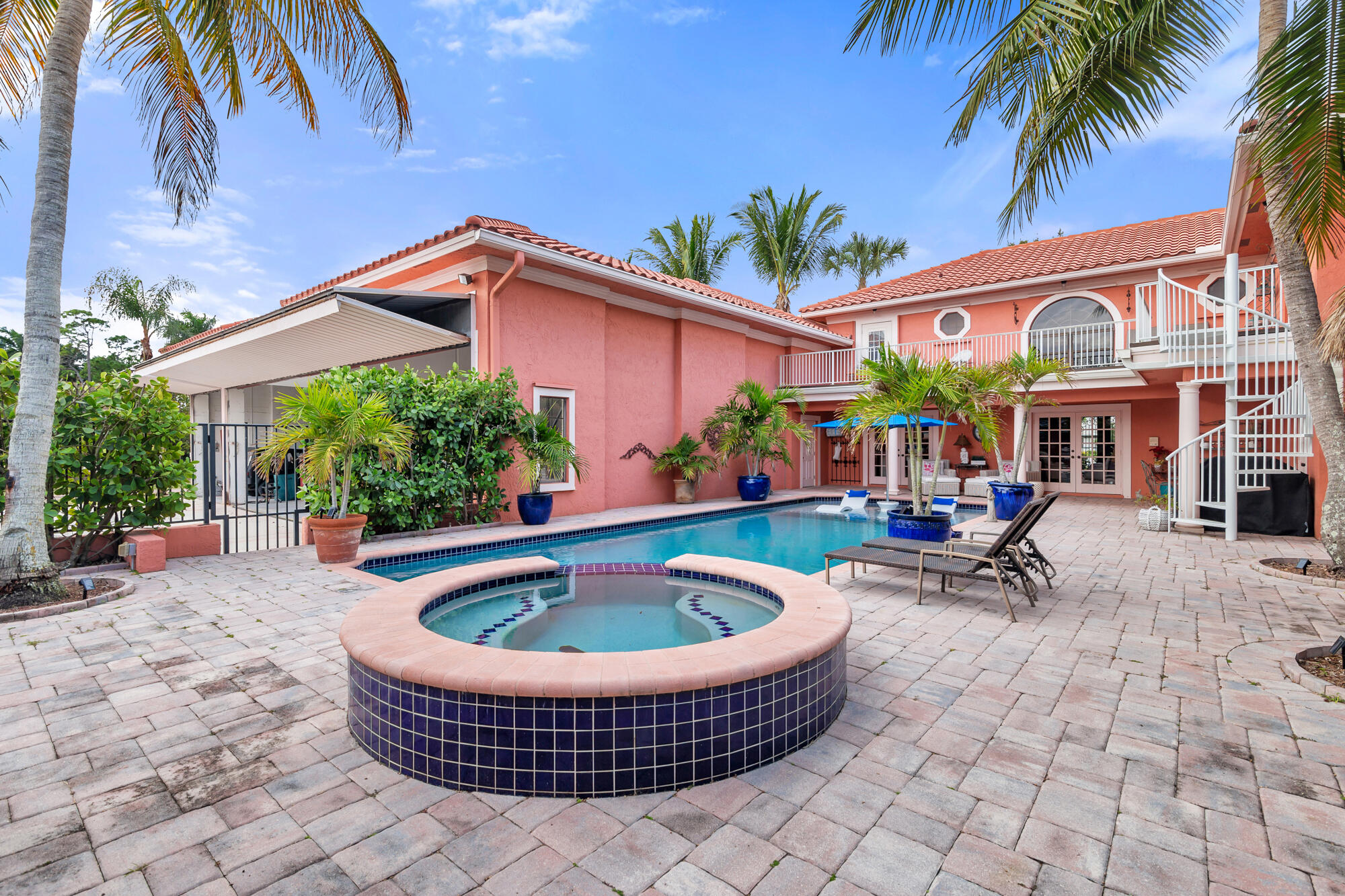 WELLINGTON AERO CLUB OF THE LANDINGS AT WELLINGTON - Residential