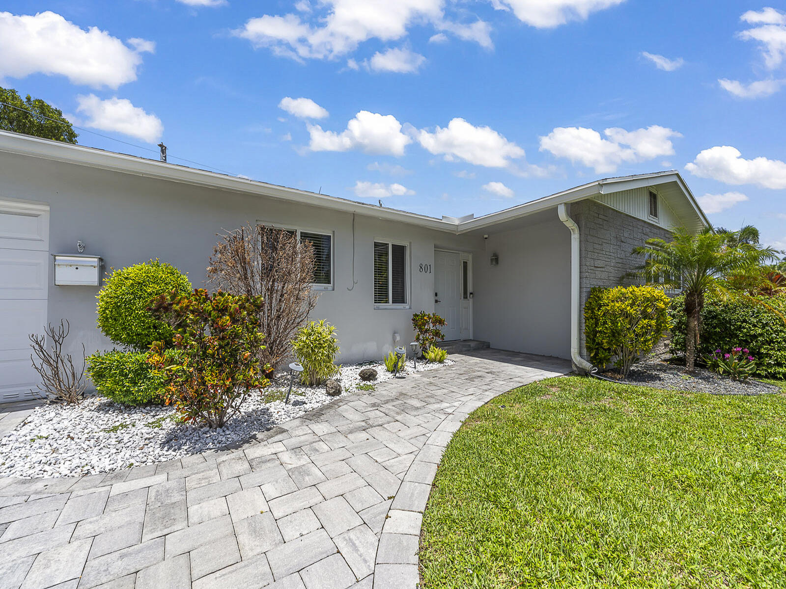 DEERFIELD RIDGE SEC 1 - Residential Lease