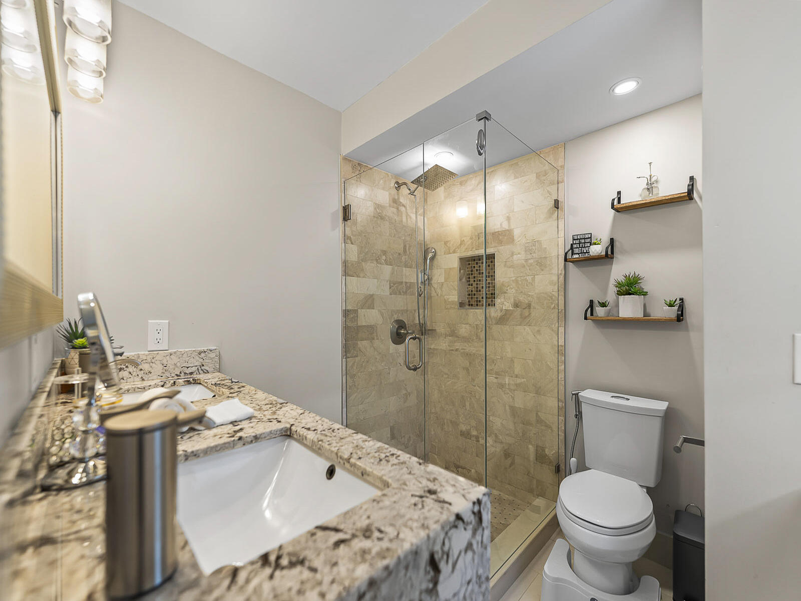 DEERFIELD RIDGE SEC 1 - Residential Lease