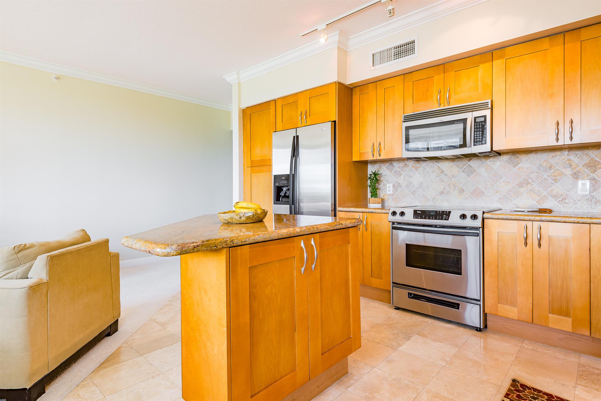 DUO CONDOMINIUM EAST - Residential