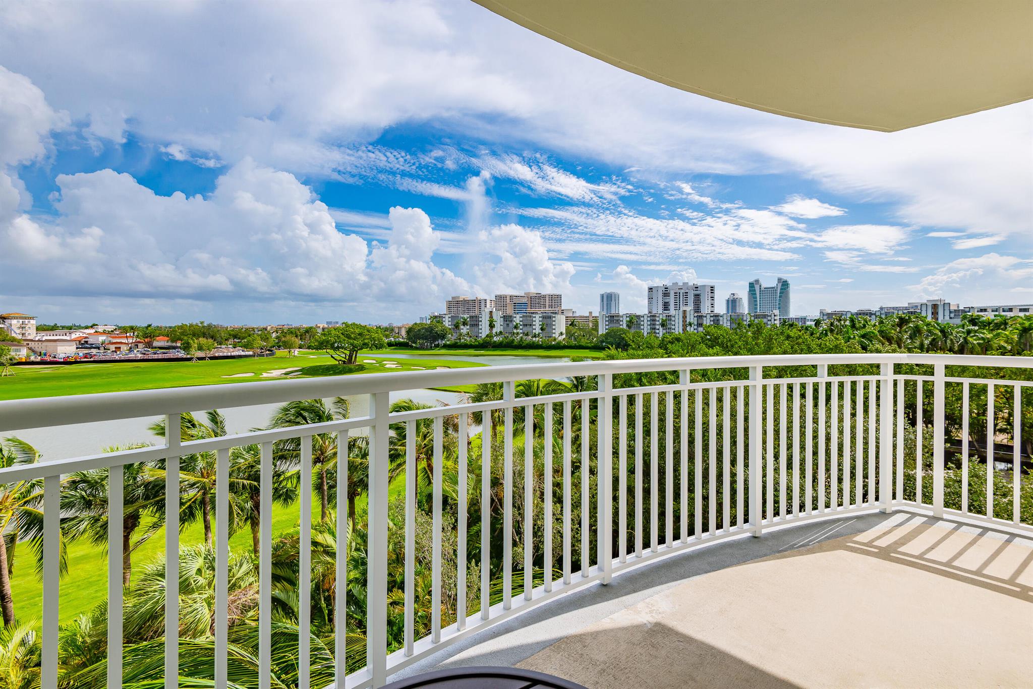 DUO CONDOMINIUM EAST - Residential