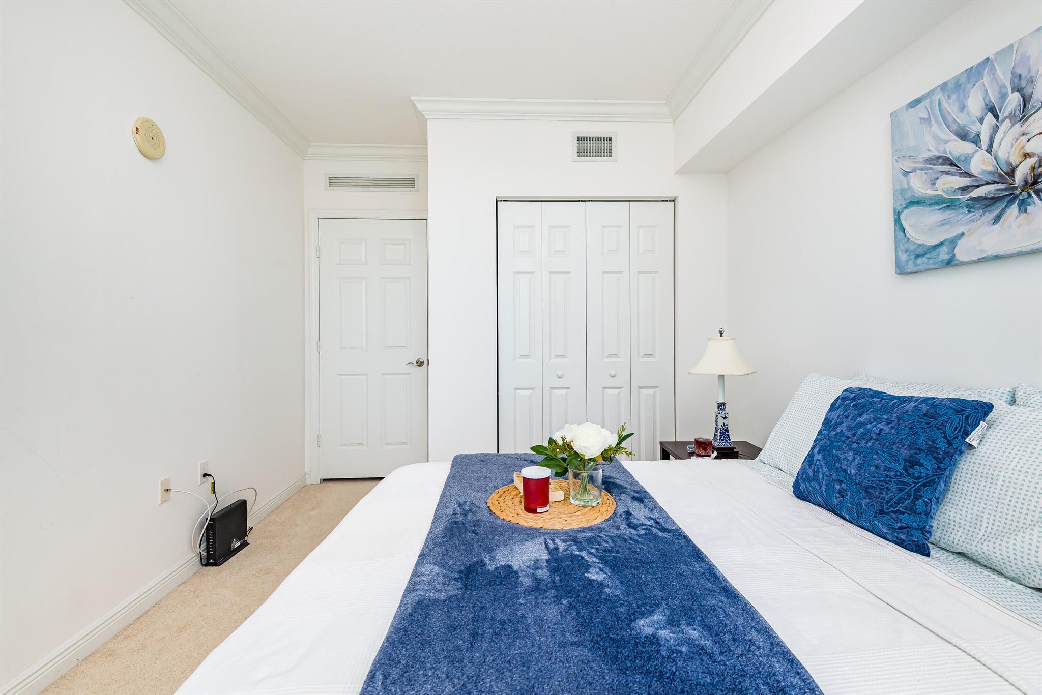 DUO CONDOMINIUM EAST - Residential