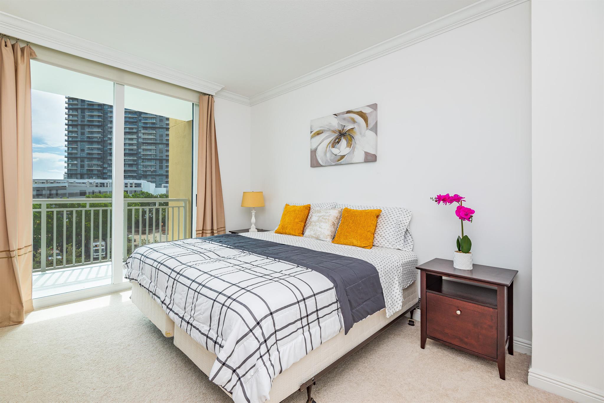 DUO CONDOMINIUM EAST - Residential