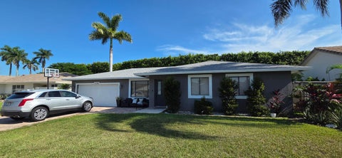 Photo of 11386 SHILOH Way, Boca Raton, FL 33428 (MLS # B26063709)