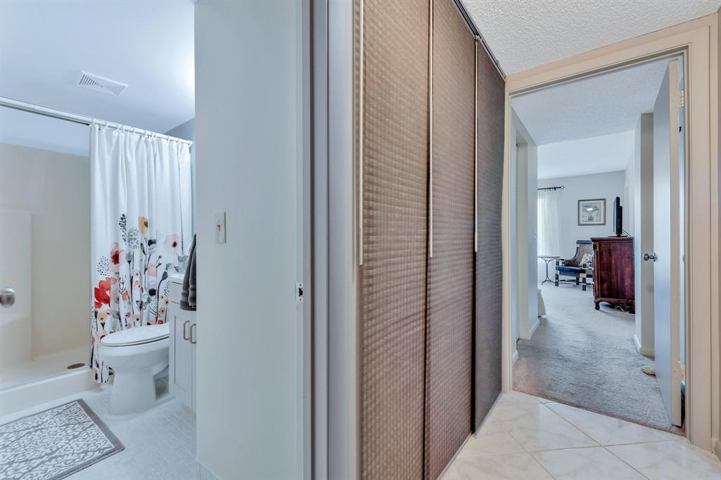HIDDEN HARBOUR OF THE PALM BEACHES CONDO - Residential