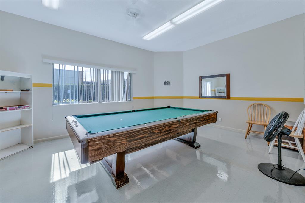 HIDDEN HARBOUR OF THE PALM BEACHES CONDO - Residential