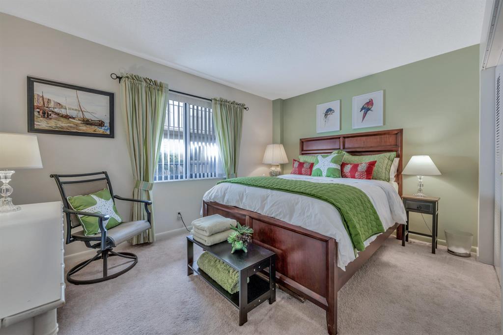 HIDDEN HARBOUR OF THE PALM BEACHES CONDO - Residential