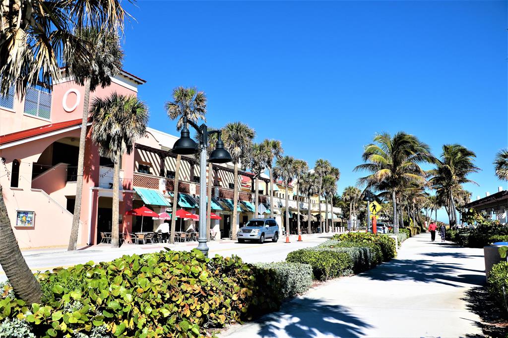 HIDDEN HARBOUR OF THE PALM BEACHES CONDO - Residential
