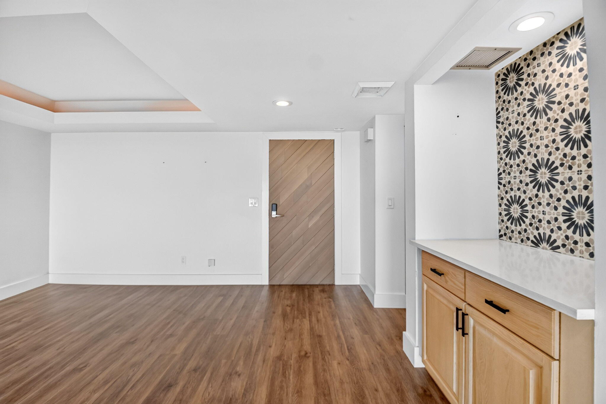 3589 S OCEAN Boulevard 909