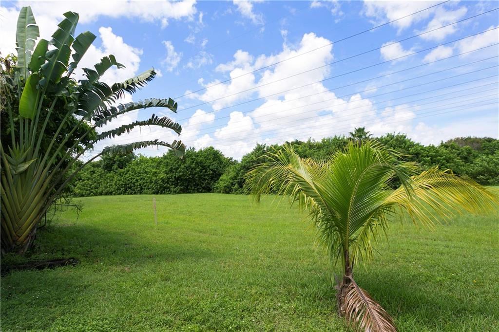 Ravenswood Estates & Mari - Residential