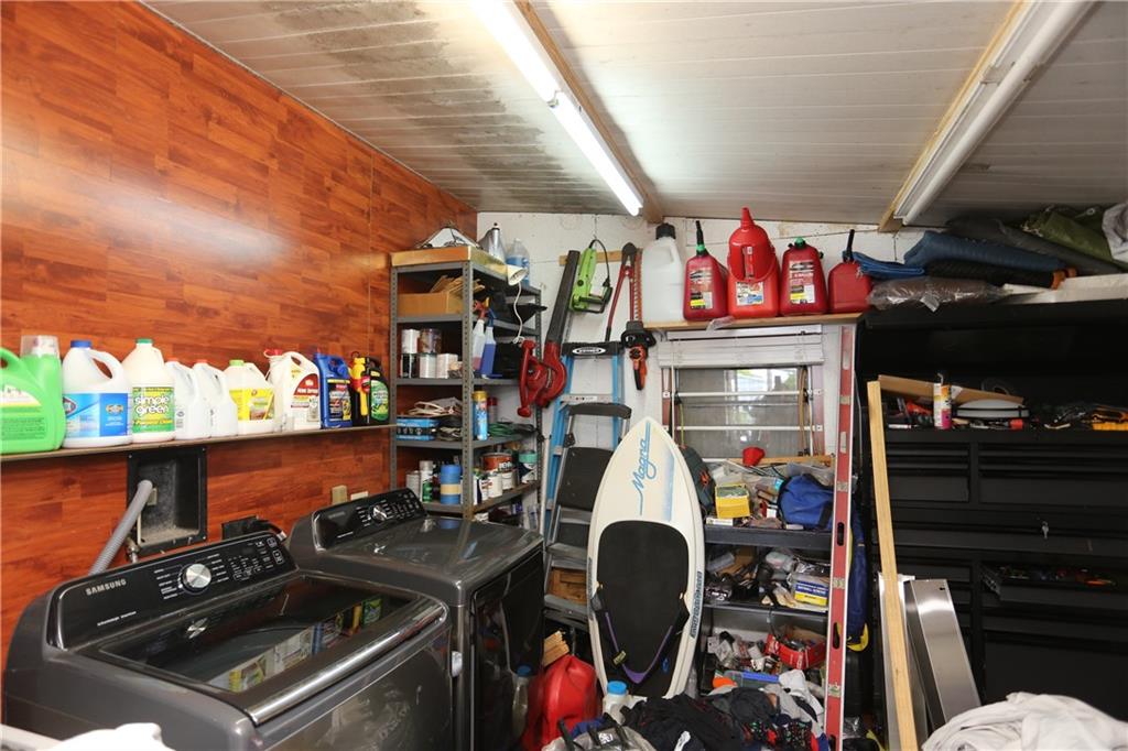 Ravenswood Estates & Mari - Residential