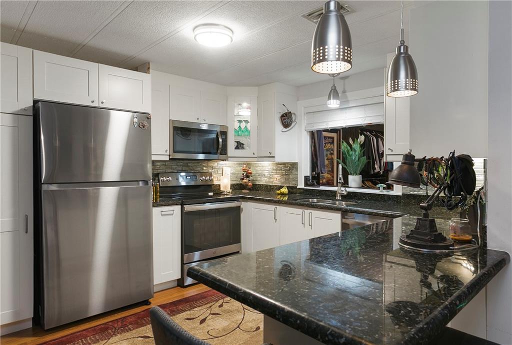 Ravenswood Estates & Mari - Residential