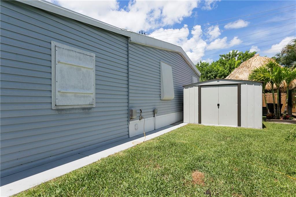 Ravenswood Estates & Mari - Residential