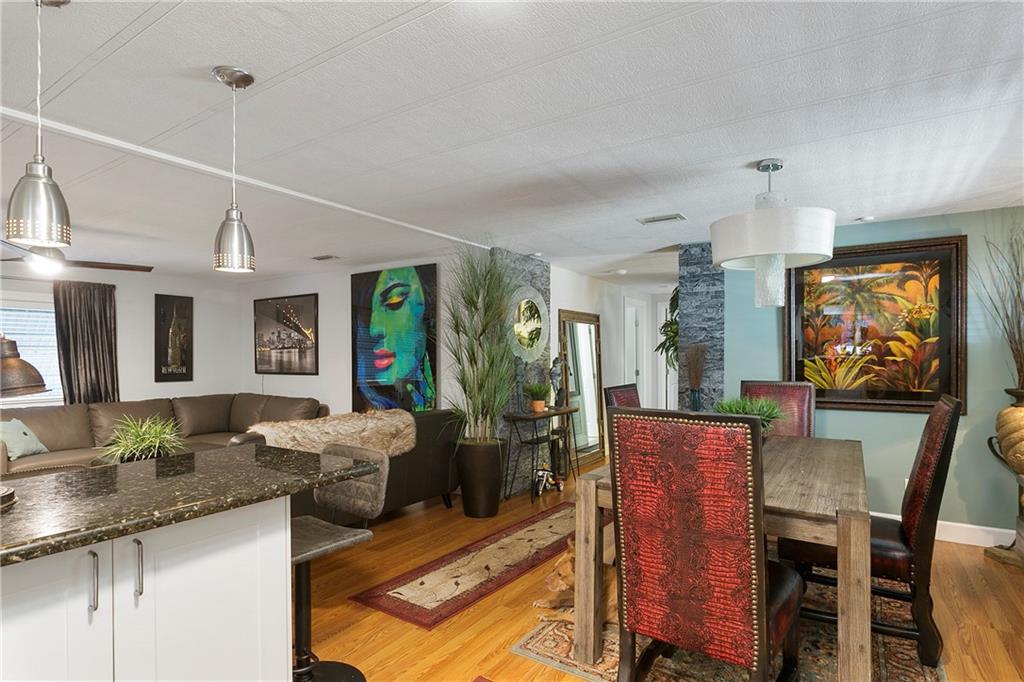 Ravenswood Estates & Mari - Residential