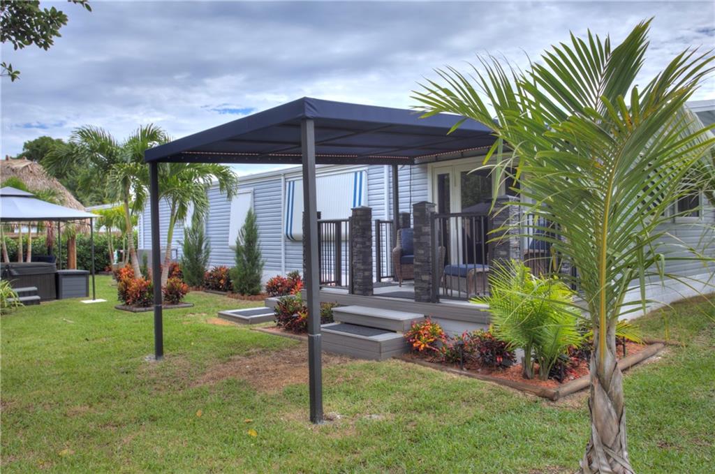 Ravenswood Estates & Mari - Residential