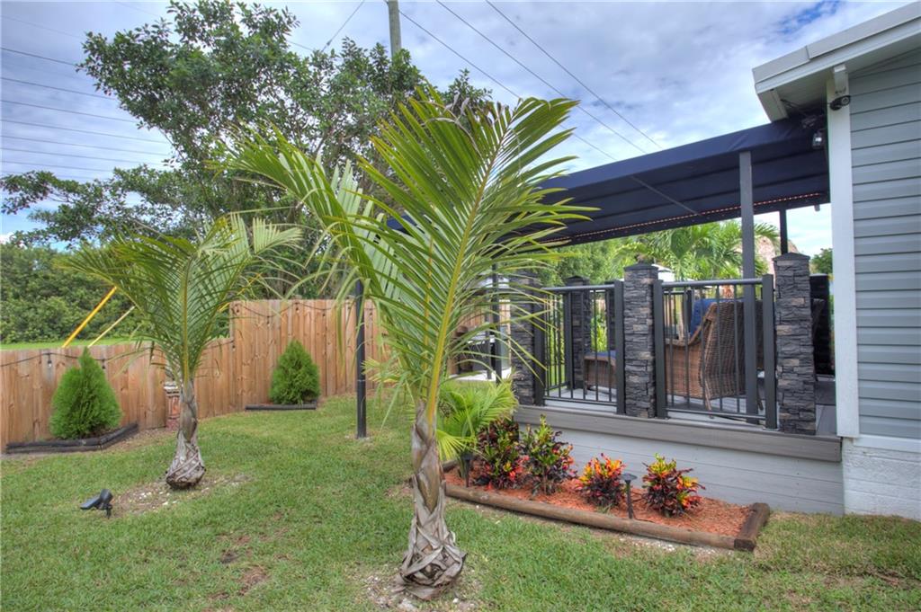 Ravenswood Estates & Mari - Residential