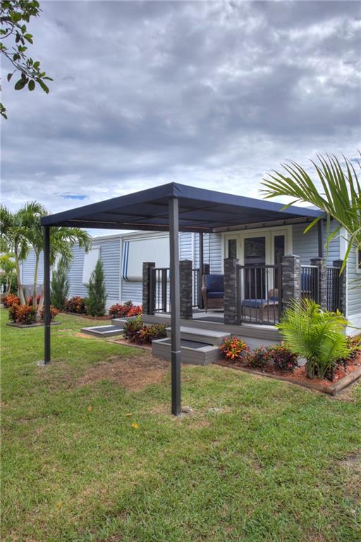 Ravenswood Estates & Mari - Residential