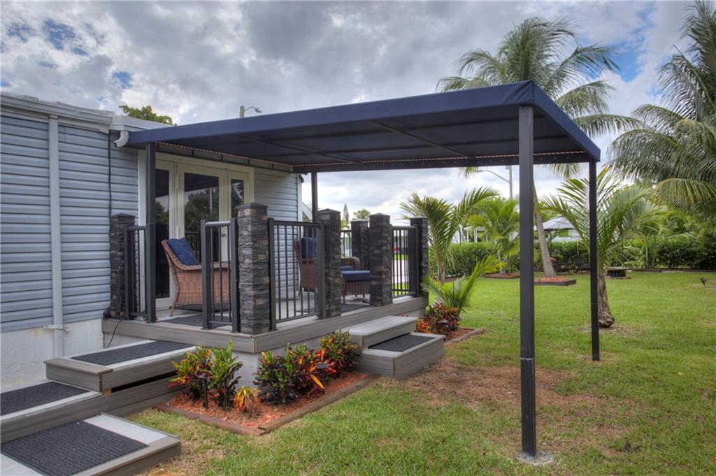 Ravenswood Estates & Mari - Residential