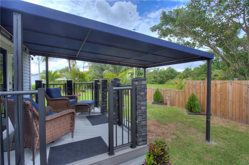 Ravenswood Estates & Mari - Residential