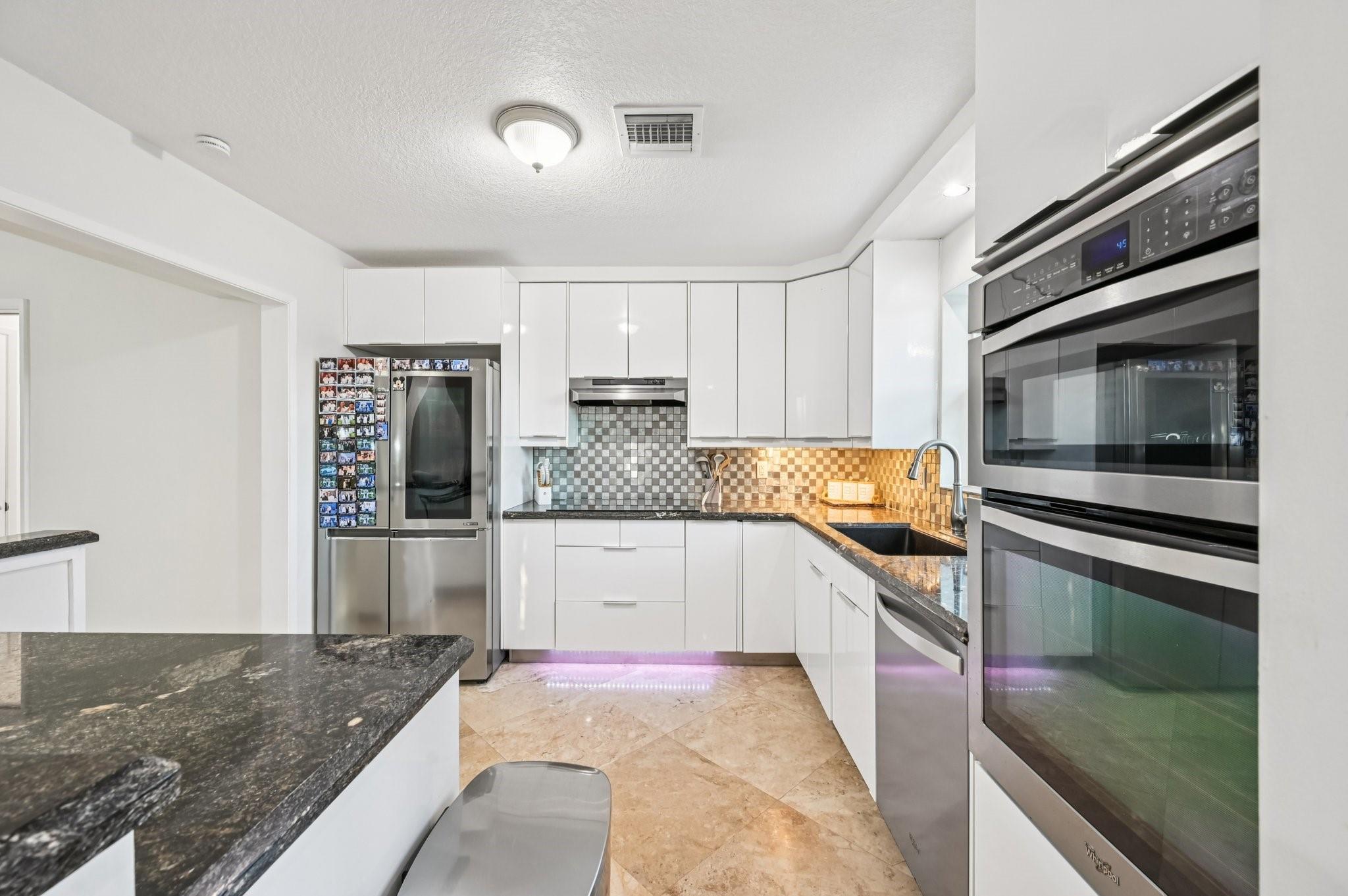 CYPRESS ISLES ESTATES - Residential