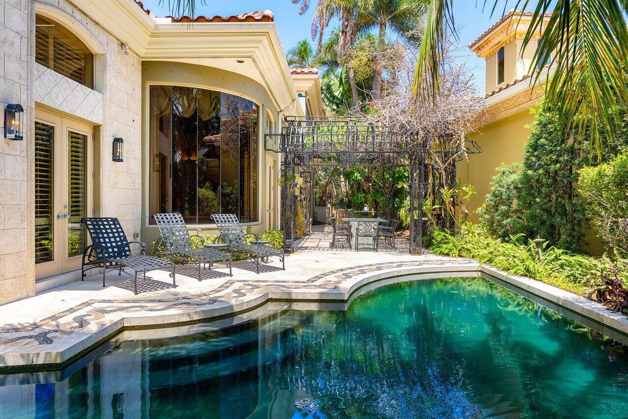 ADDISON ESTATES - Residential