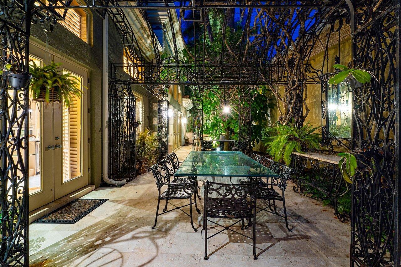 ADDISON ESTATES - Residential