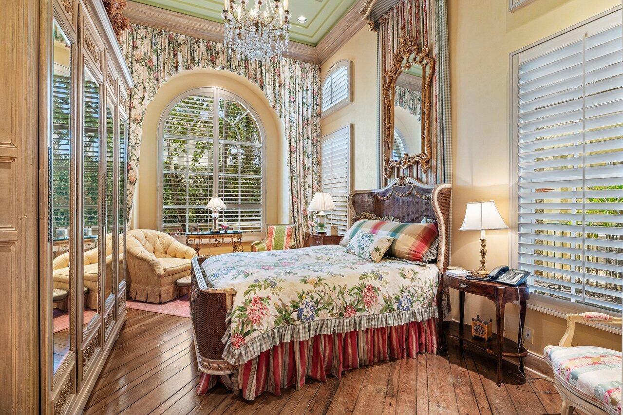 ADDISON ESTATES - Residential